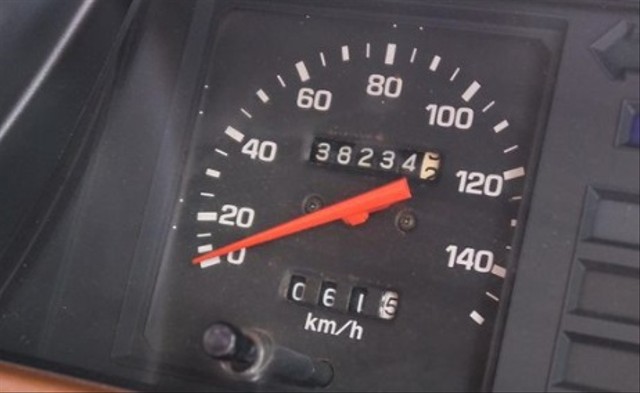 Toyota Kijang Super Commando LSX yang diniagakan oleh pelapak mobil bekas Freundwagen. Foto: dok. Instagram Freundwagen