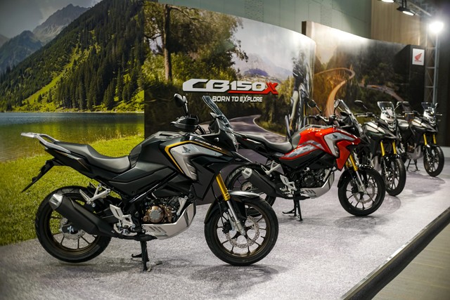 Honda New CB150X Varian Standar. Foto: Iqbal Firdaus/kumparan