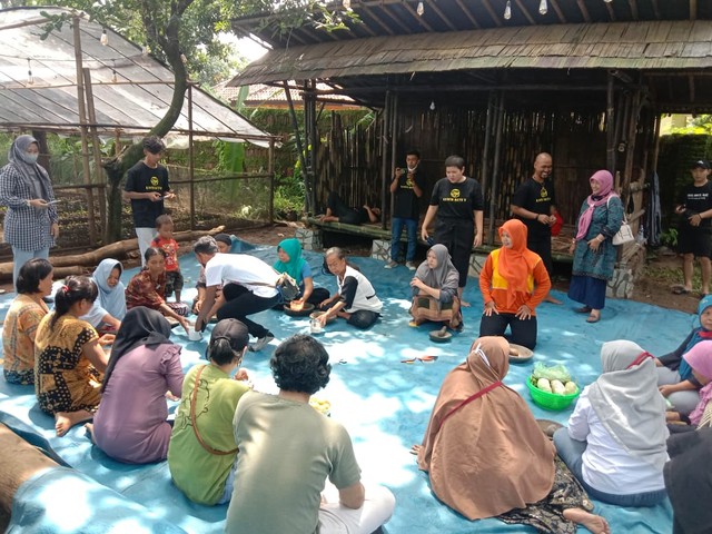 Suasana festival Kawin Batu 2021 di Desa Girimukti, Kecamatan Kasokandel, Kabupaten Majalengka. FOTO: Erick Disy/CIREMAITODAY