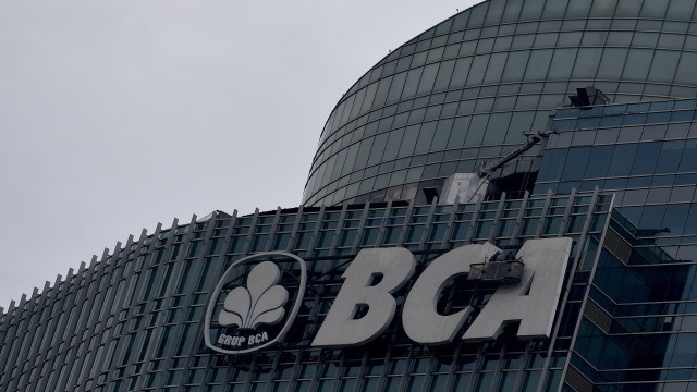 Contoh jenis bank. Foto: ANTARA FOTO/Sigid Kurniawan