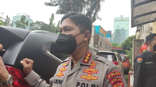 Kabid Humas Polda Metro Jaya, Kombes Pol Endra Zulpan menyampaikan kasus dugaan penistaan agama, Rabu (15/12). Foto: Jonathan Devin/kumparan