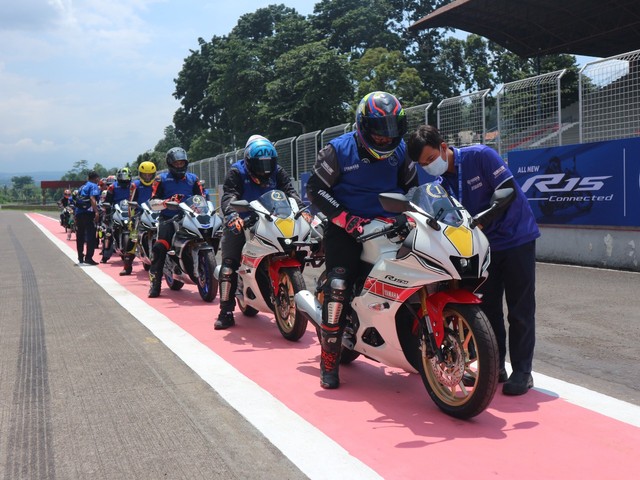 Yamaha meluncurkan bLU cRU Indonesia, Kamis (16/12). Foto: Ghulam Muhammad Nayazri / kumparanOTO