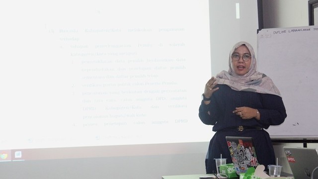 Marini, Koordinator Divisi Pengawasan dan Hubungan Antar Lembaga Panwaslih Aceh. Foto: Dok. Panwaslih Aceh Tamiang