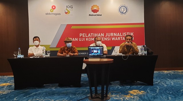 Saat penutupan Pelatihan Jurnalistik dan UKW. Foto: Bahara Jati/Jambikita.id