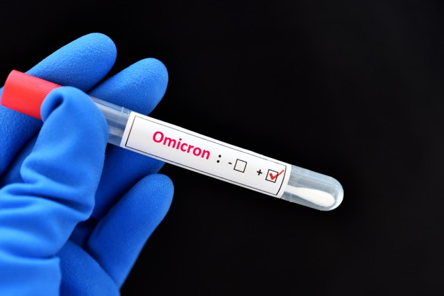 Ilustrasi virus corona Omicron. Foto: Shutterstock
