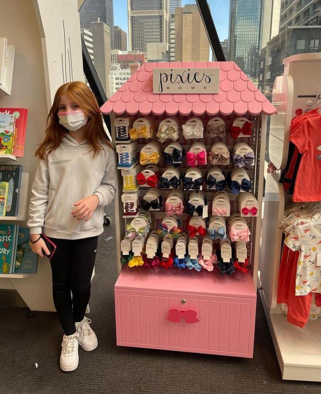 Pixie Curtis berencana pensiun dini usia 15 (Foto: Instagram @pixiespixonline)