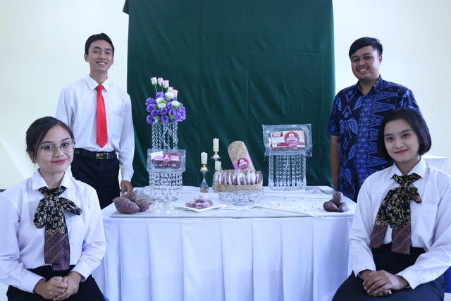 Siswa SMKN 1 Turen yang mengembangkan Donbiu. Foto: dok SMKN 1 Turen