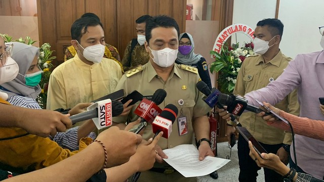 Wakil Gubernur DKI Jakarta Riza Patria di Balai Kota DKI Jakarta, Senin (21/12). Foto: Haya Syahira/kumparan