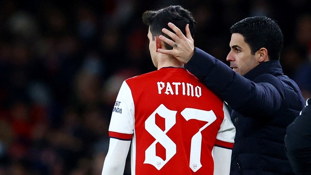 Pemain Arsenal Charlie Patino masuk sebagai pemain pengganti saat melawan Sunderland di Piala Liga Inggris di Stadion Emirates, London, Inggris.  Foto: David Klein/REUTERS