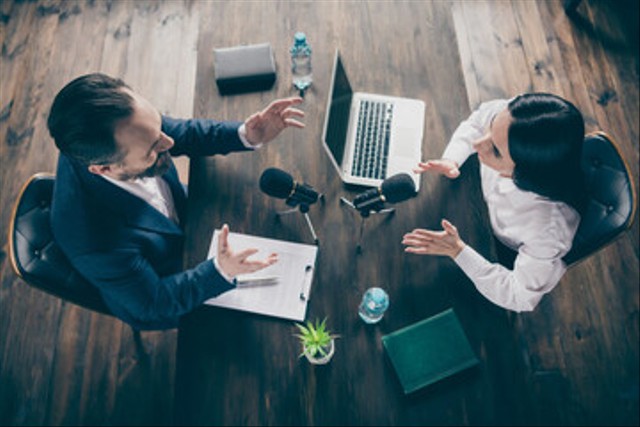 Illustrasi Debat. Foto: Adobe Stock