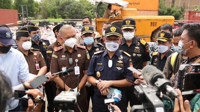 Dirjen Bea Cukai Askolani (tengah). Foto: Ditjen Bea Cukai