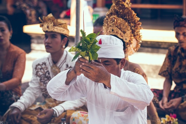Ilustrasi pewarisan budaya. Foto: Unsplash.com