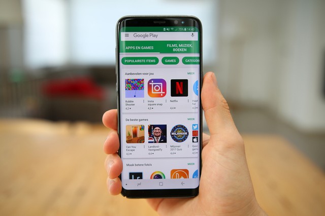 Ilustrasi Google Play. Foto: Shutterstock. 