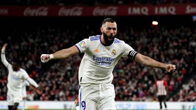 Karim Benzema Sabet Gelar Pemain Terbaik Eropa 2021/22 | kumparan.com