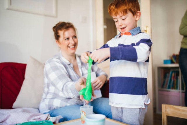 Ilustrasi cara membuat slime dari Sunlight. Foto: Paxels