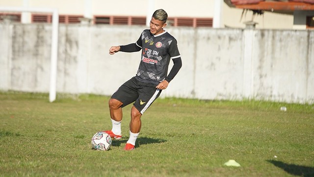 Andika Kurniawan eks Borneo FC sudah bergabung bersama Persiraja Banda Aceh dalam latihan perdana menghadapi putaran kedua Liga 1 2021/22. Foto: Dok. Persiraja