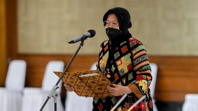 Mensos Tri Rismaharini dalam sambutannya pada Pelantikan dan Pengambilan Sumpah Jabatan Pejabat Fungsional di lingkungan Kementerian Sosial (24/12). dok  Foto: Kemensos RI