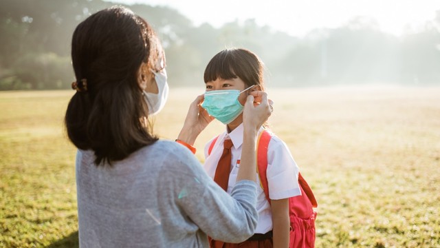 Penyesuaian SKB 4 Menteri: Mulai Januari 2022 Orang Tua Tidak Boleh Pilih PJJ. Foto: Shutterstock