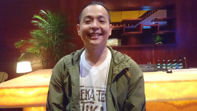 Ernest Prakasa saat premiere Film Teka Teki Taka di Yogyakarta. Foto: Widi Erha Pradana