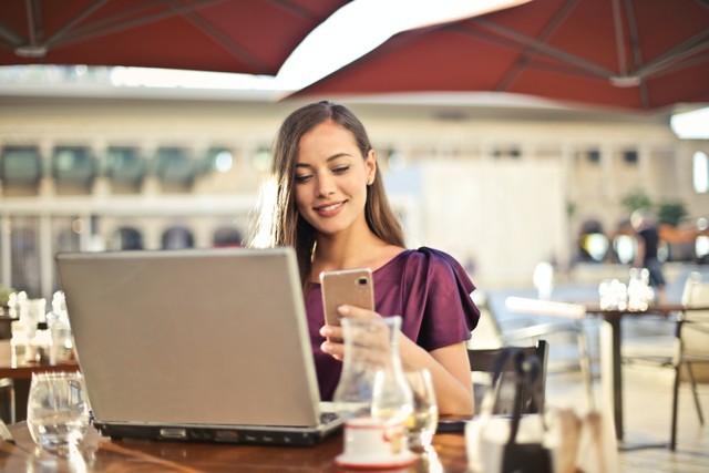 Ilustrasi Cara Top Up IPOTPAY. Foto: Pexels