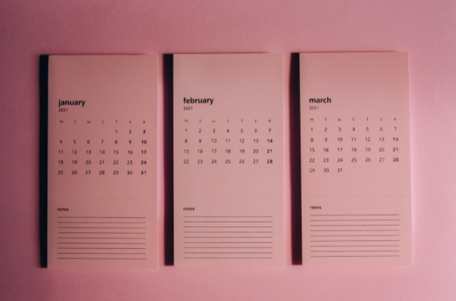 Berikut adalah informasi lengkap tentang kalender Jawa Februari 2022 untuk Anda lengkap dengan pasarannyaIlustrasi Kalender Jawa Februari 2021. Sumber: Olya Kobruseva-Pexels.com