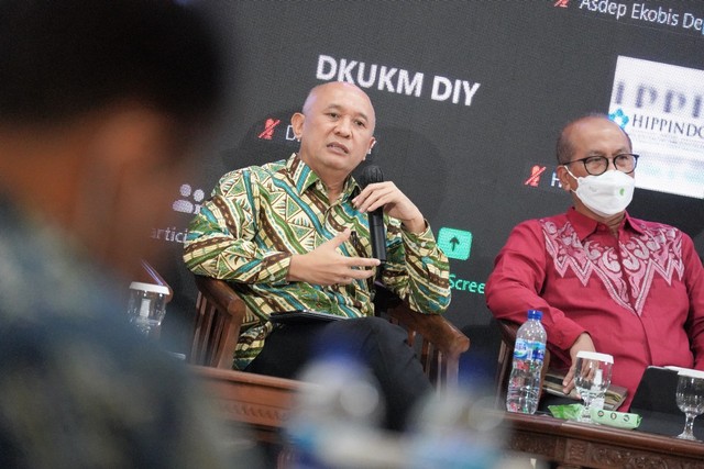 Menkop UKM Teten Masduki saat Refleksi 2021 dan Outlook 2022. Foto: Dok. MenKopUKM