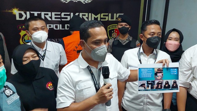 Polda Jambi mengungkapkan kasus prostitusi online. (Foto: Jambikita)