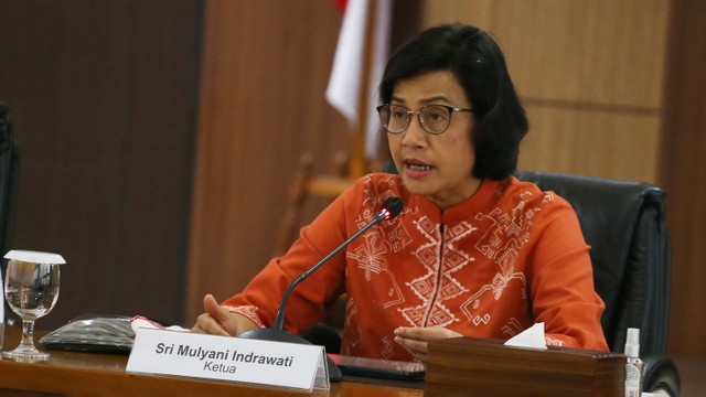 Menteri Keuangan selaku Ketua Panitia Seleksi Pemilihan Calon Anggota Dewan Komisioner Otoritas Jasa Keuangan (OJK) Sri Mulyani Indrawati. Foto: ANTARA FOTO/Rivan Awal Lingga