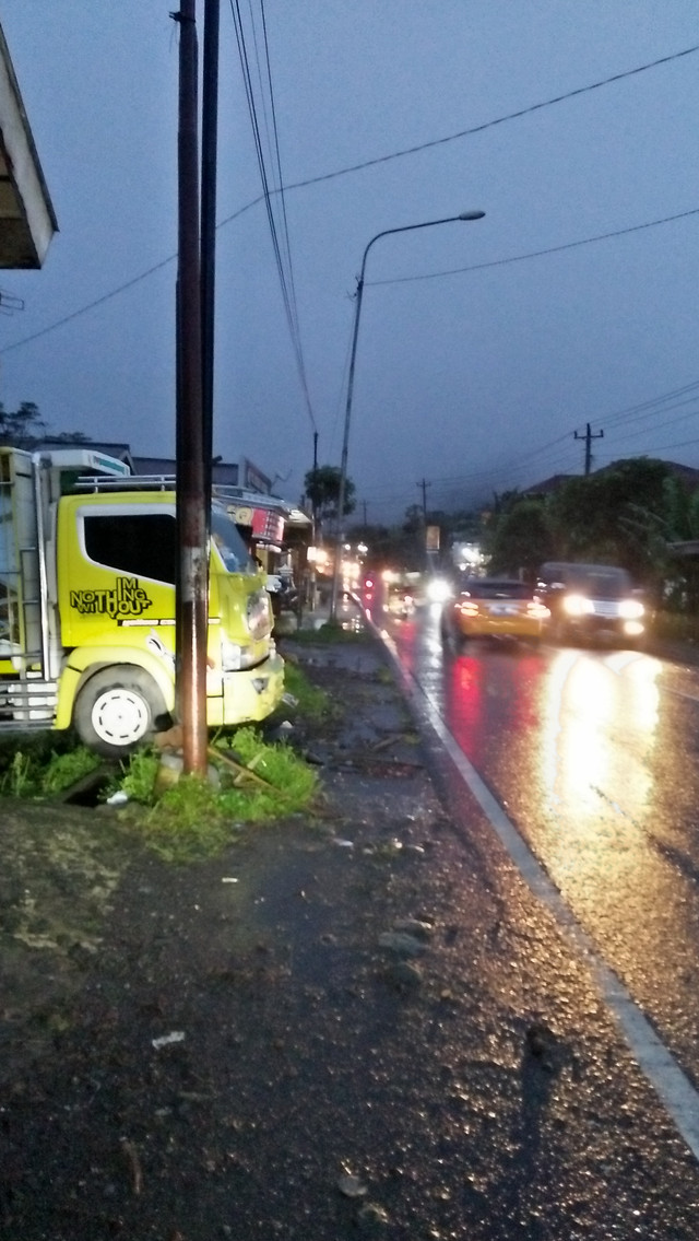 jalan pemalang-purbalingga, belik,pemalang. Foto:Muh Nur