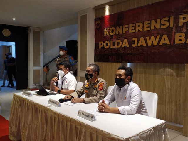 Pers rilis penetapan tersangka Habib Bahar bin Smith di Mapolda Jabar, Bandung, pada Senin (3/1).  Foto: Rachmadi Rasyad/kumparan