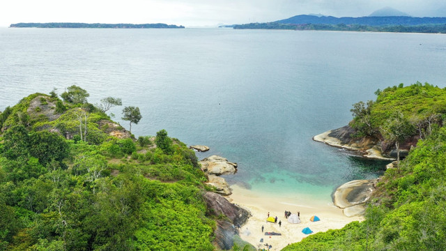 Pantai Pasie Cut, surga tersembunyi di Aceh Jaya. Foto: Ahmad Ariska/acehkini