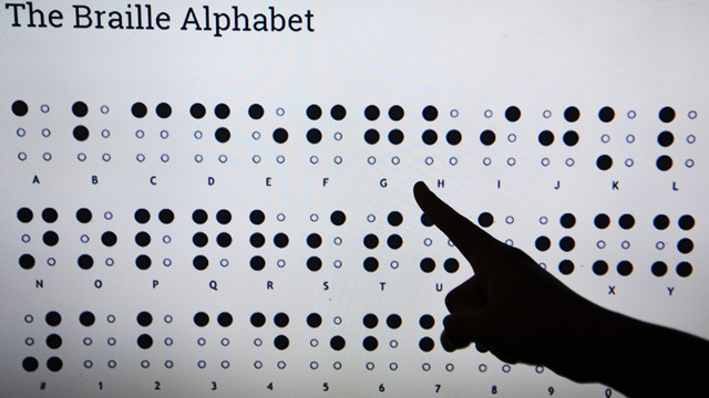 Tampilan layar yang memperlihatkan contoh huruf braille di Jakarta. Foto: ANTARA FOTO/Hafidz Mubarak A