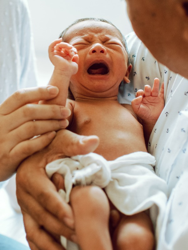 Bayi Menangis Terus, Apa Solusinya? Foto: Shutterstock