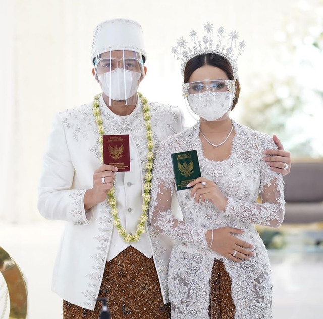 Foto pernikahan Atta Halilintar dengan Aurel Hermansyah (sumber: Instagram @aurelie.hermansyah)