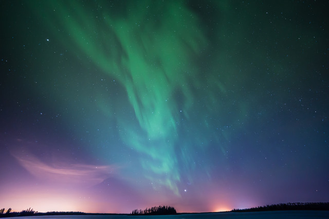 Medan magnet Bumi yang menyebabkan fenomena aurora borealis, Foto: Serey Kim melalui Pixabay