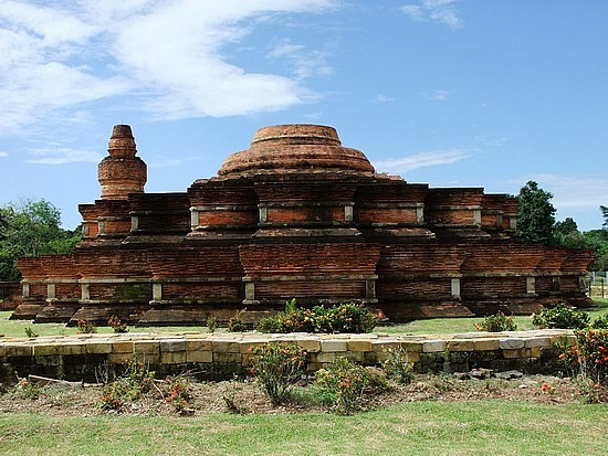 Candi Muara Takus Peninggalan Kerajaan Sriwijaya, Foto: petabudaya.belajar.kemdikbud.go.id  