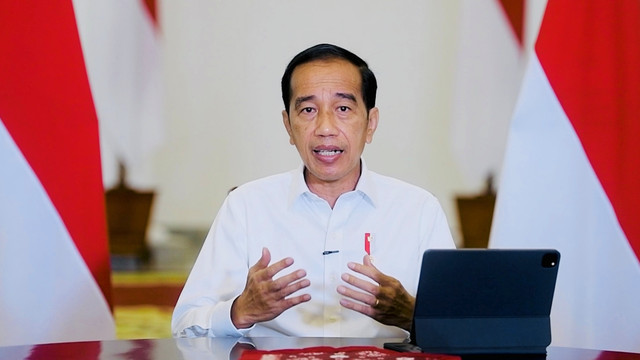 Presiden Joko Widodo menyampaikan konferensi pers soal IUP, HGU, HGB di Istana Kepresidenan Bogor, Kamis (6/1/2022). Foto: Biro Pers Sekretariat Presiden