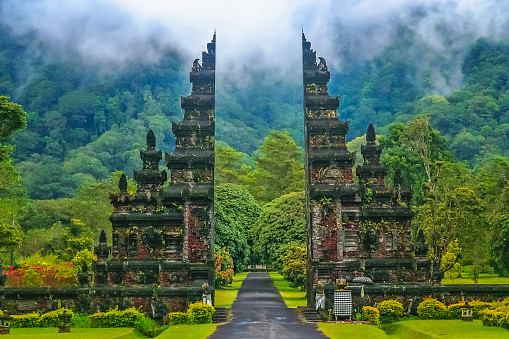 Ilustrasi kalender Bali Desember 2022. Sumber: Unsplash