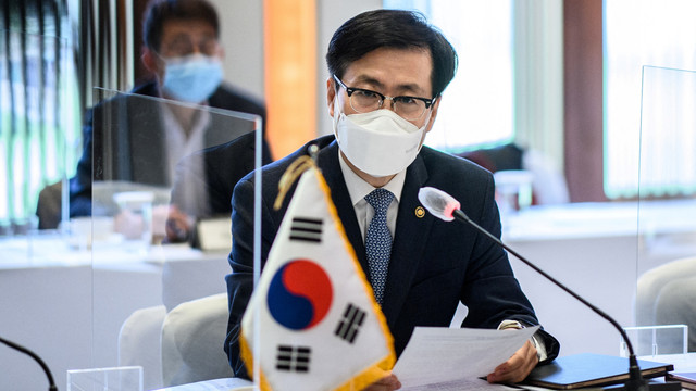 Menteri Perdagangan Korea Selatan Yeo Han-koo. Foto: Anthony WALLACE/AFP