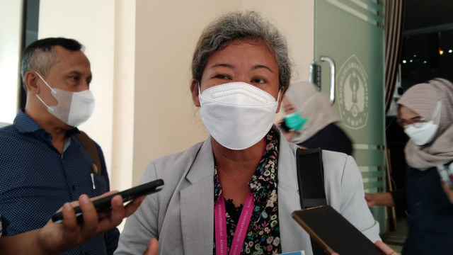 Komisioner Komnas Perempuan, Tiasri Wiandani. Foto: Erick Disy/CIREMAITODAY