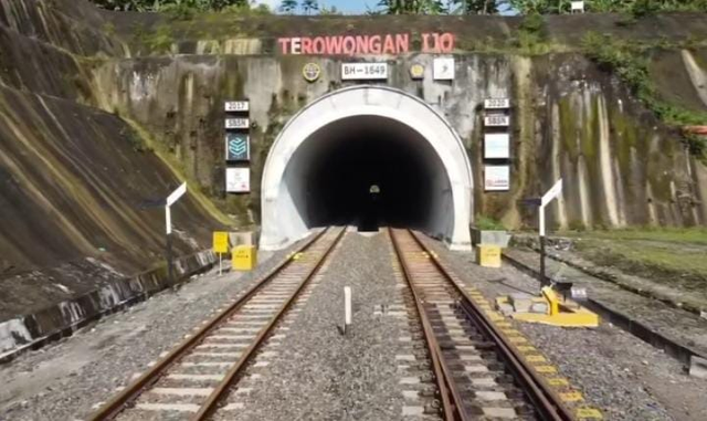 Terowongan ijo baru dengan jalur ganda (Foto: Instagram @kai121_)