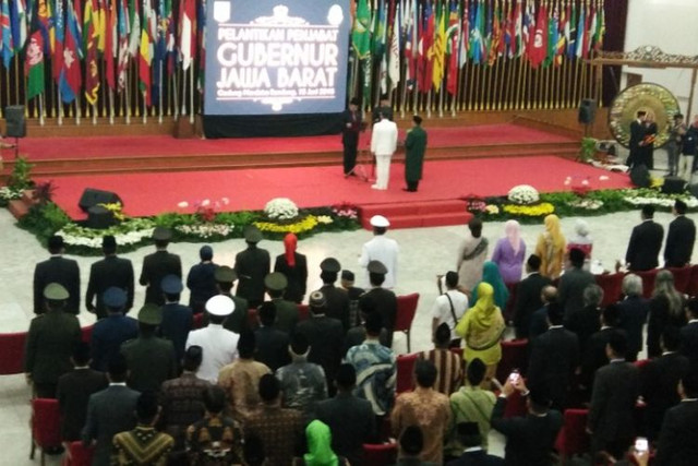 Pelantikan pada Pejabat Sementara Gubernur Jawa Barat, Komjen Pol M Iriawan oleh Menteri Dalam Negeri, Tjahjo Kumolo bertepatan di Gedung Merdeka, Jalan Asia Afrika, Bandung, Jawa Barat pada tanggal 18 Juni 2018 (Kompas.com/Dendi Ramdhani)