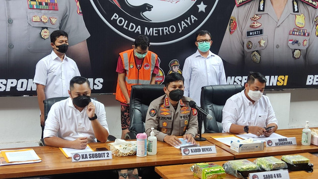 Jumpa pers pengungkapan kasus narkoba jaringan Aceh di Mapolda Metro Jaya, Senin (10/1). Foto: Jonathan Devin/kumparan