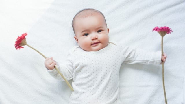 Ilustrasi nama bayi perempuan bahasa Spanyol. Foto: Shutterstock