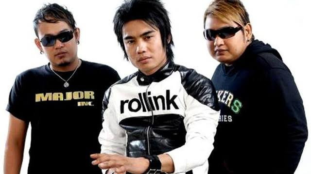 ST 12 adalah band yang mempopulerkan lagu KebesaranMu. Foto: Spotify.com