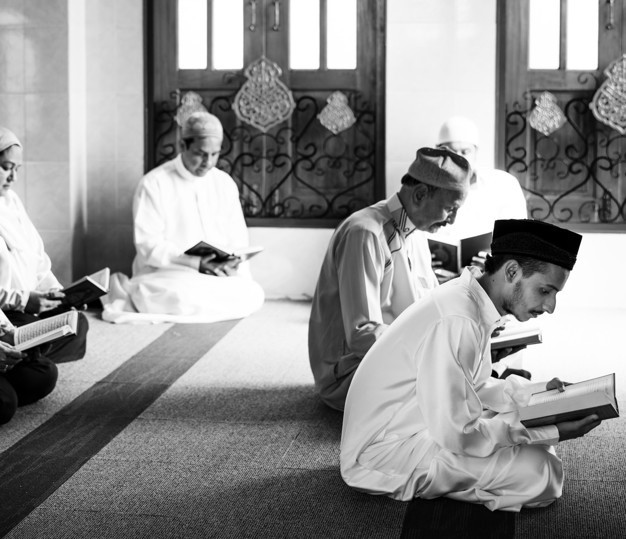 Ilustrasi Dzikir Ba’da Sholat. Foto: freepik.com