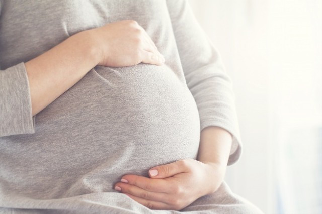 Ilustrasi ibu hamil dapat mengonsumsi Prenagen Mommy. Foto: Shutterstock
