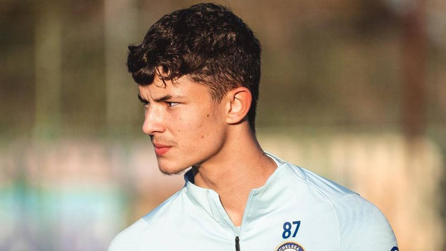 Striker Thailand yang main di Chelsea, Jude Soonsup-Bell. Foto: Instagram/@judebell_