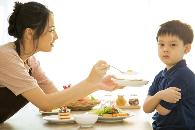 Anak tidak mau makan. Foto: Pixpan_creative/shutterstock