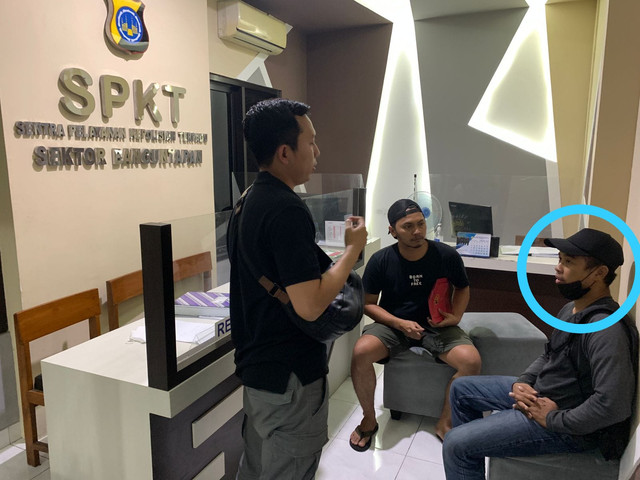 Penendang sesajen di Gunung Semeru, Kabupaten Lumajang, Jawa Timur berinisial HF ditangkap polisi di wilayah Kabupaten Bantul. Foto: Dok. Polda DIY